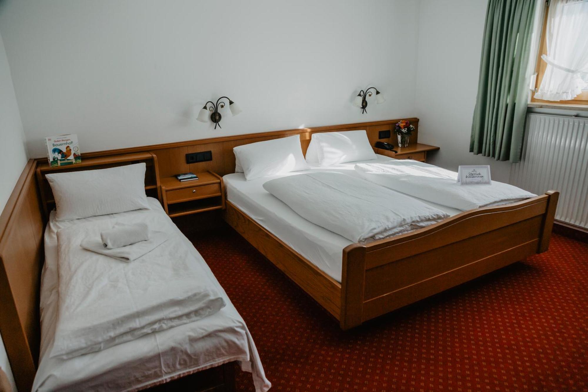 Wessner Hof Landhotel & Restaurant มาร์ควาร์ทชไตน์ ภายนอก รูปภาพ
